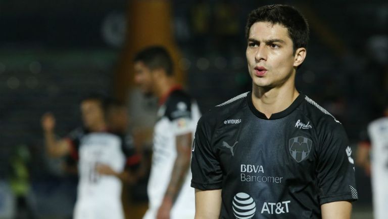 Stefan Medina en lamento durante un partido contra Lobos BUAP