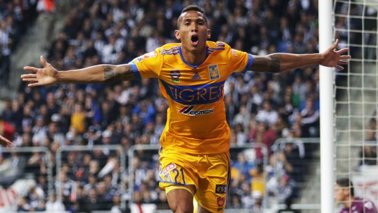 Francisco Meza durante el festejo del gol del triunfo de Tigres