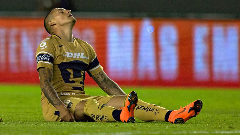 Nico Castillo se lamenta tras la goleada frente a León