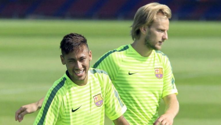 Neymar y Rakitic, en una práctica del Barça cuando el brasileño era culé
