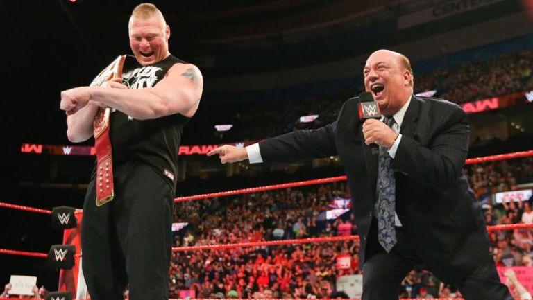 Brock Lesnar (izq) y Paul Heyman (der) en RAW