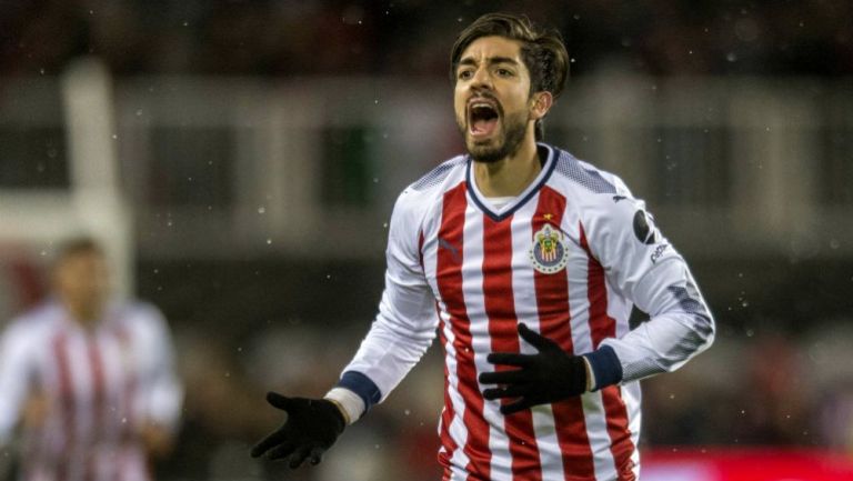 Pizarro lanza un grito en un juego de Chivas