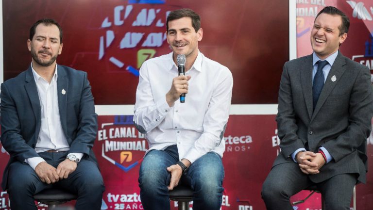 Casillas en su presentación con TV Azteca 