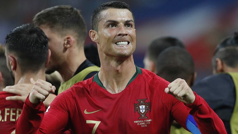 Cristiano celebra un gol en Rusia 2018 con Portugal