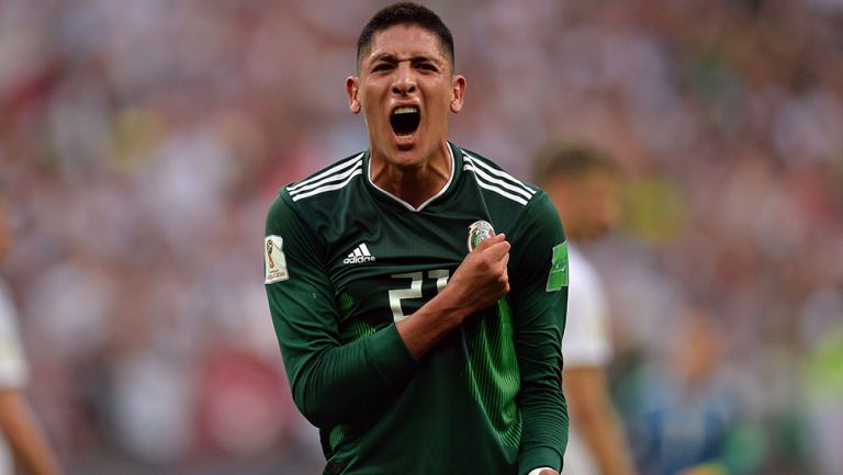 Edson Álvarez celebra la victoria del Tri frente a Alemania