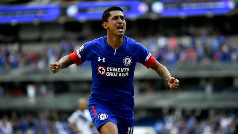 Elías Hernández festeja golazo contra Puebla