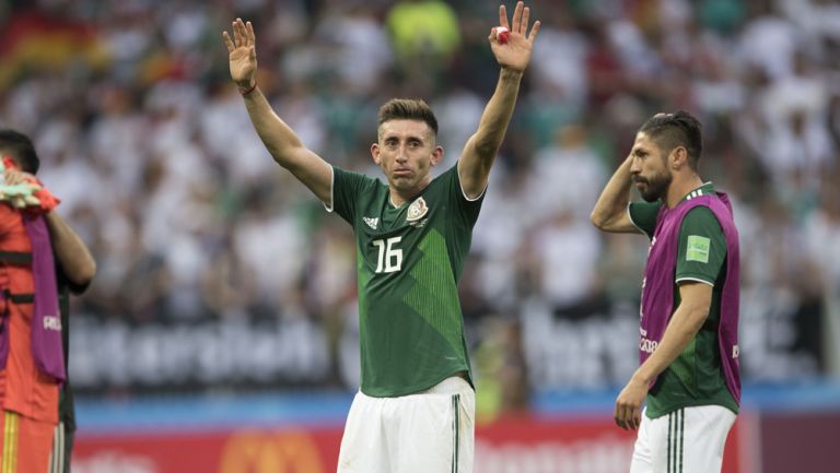 Herrera festeja la victoria del Tri contra Alemania en el Mundial 