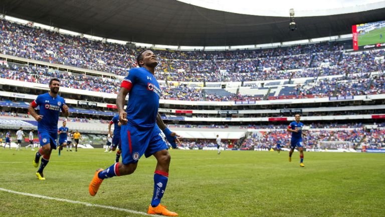 Rentería festeja gol con contra Puebla en la J1 del A2018
