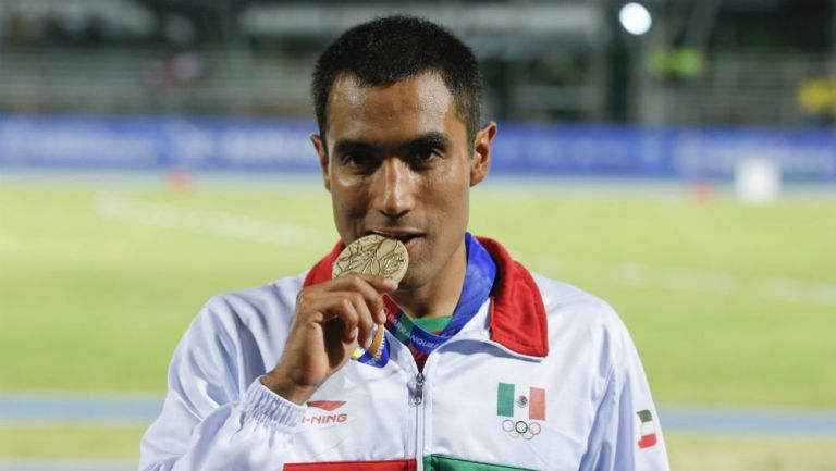 Juan Luis Barrios, con su medalla de Oro de Barranquilla 2018
