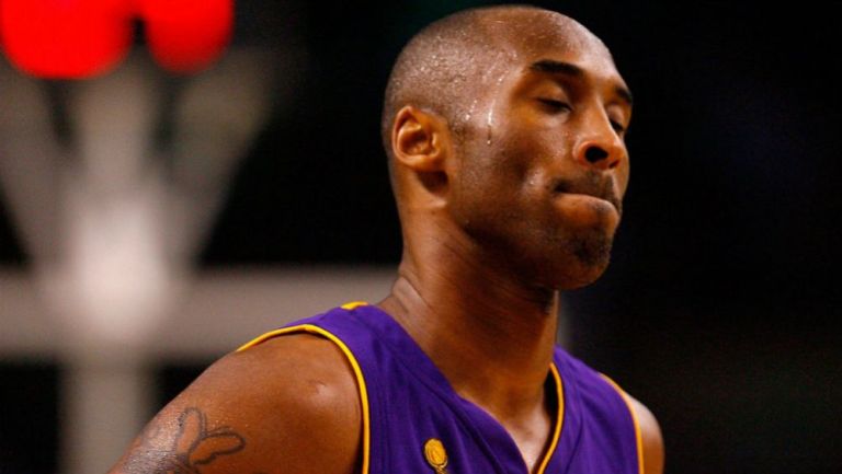 Kobe Bryant durante un partido de Lakers