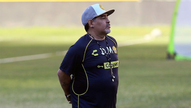 Maradona, en una práctica de Dorados