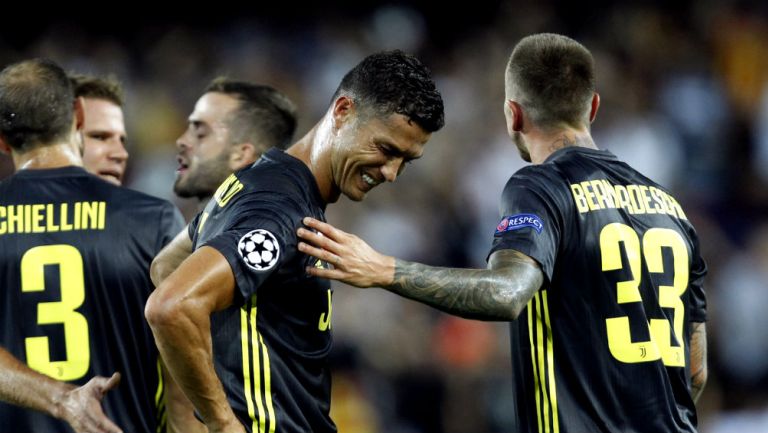 Cristiano Ronaldo lamenta expulsión en el duelo contra Valencia