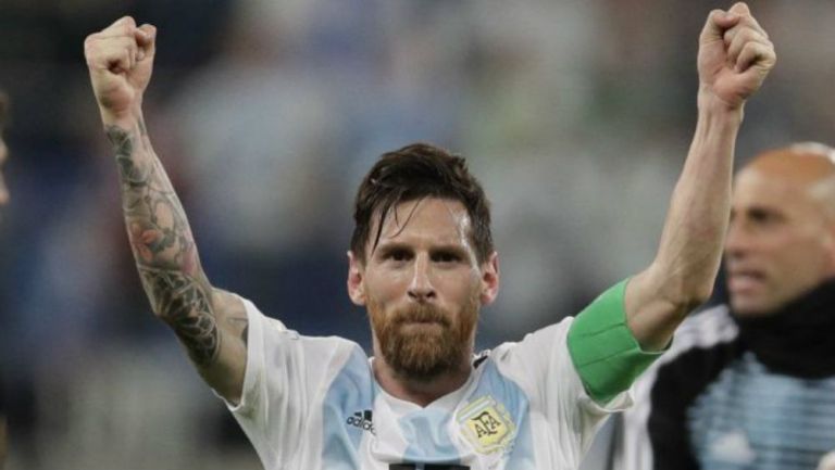 Messi festeja con Argentina
