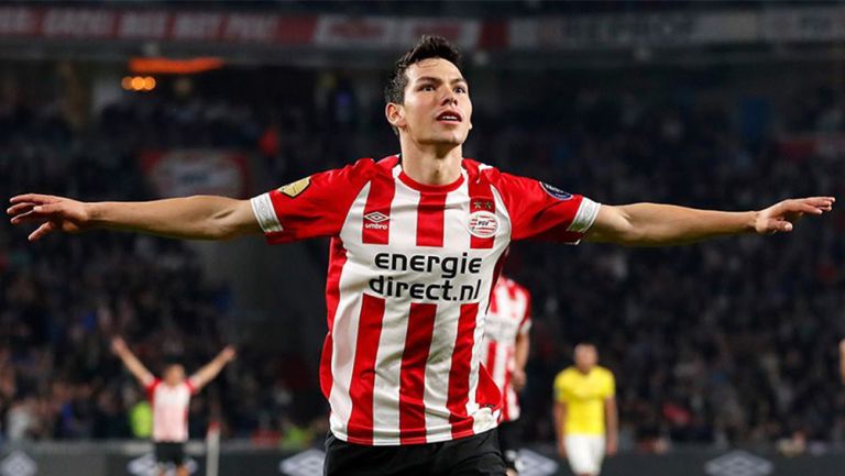 Lozano celebra una anotación con el PSV en la Eredivisie