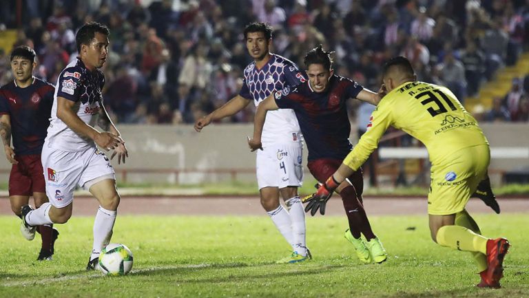 Juan de Alba y Alan Cervantes en el partido de Copa MX