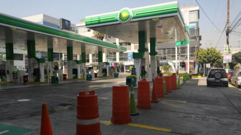 Estación de gasolina sin servicio 