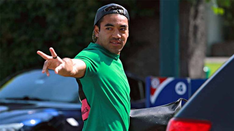 Marco Fabián previo a un entrenamiento 