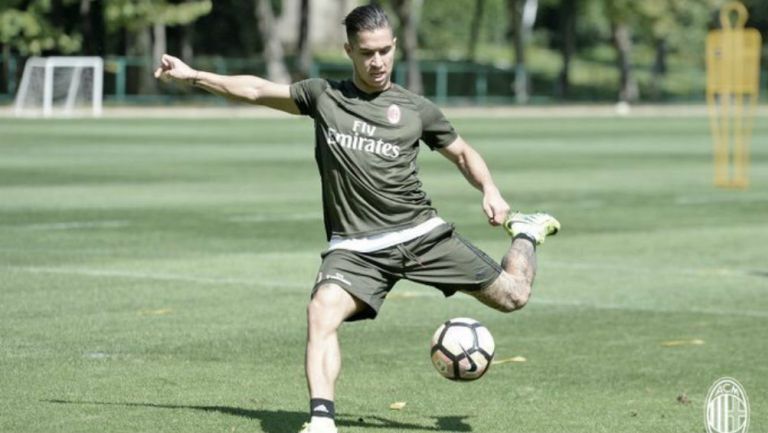 Mauri, durante entrenamiento con el Milan 