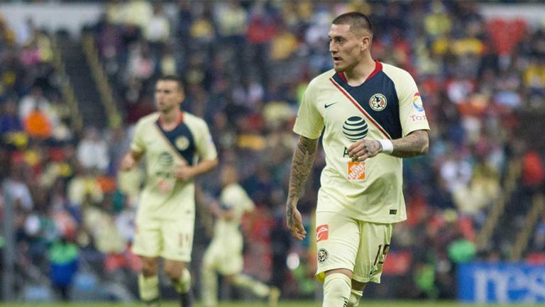 Nico Castillo en partido con el América 