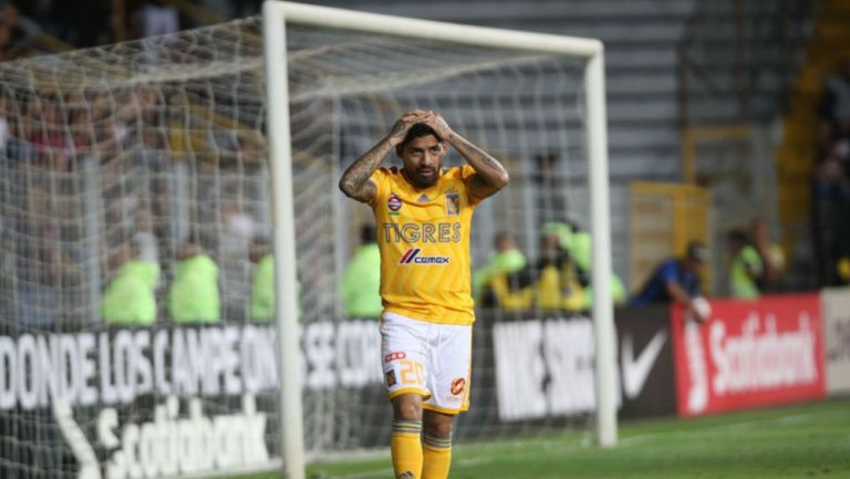 Javier Aquino lamenta una falla con Tigres