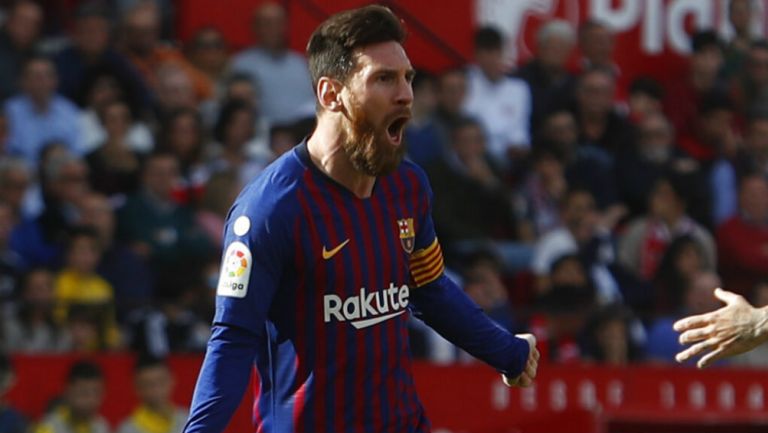 Messi celebra anotación frente al Sevilla en partido de La Liga 