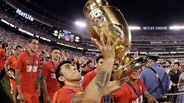 Jugadores de Chile tras ganar la Copa América Centenario 