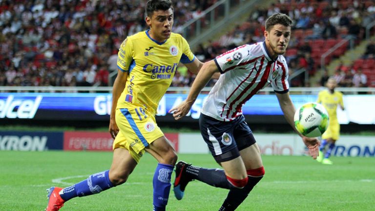 Mier en partido con Chivas 