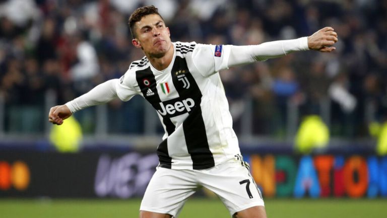 Cristiano festeja victoria de la Juventus en Champions 