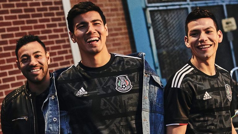 Fabián, Guti y Lozano lucen la camiseta del Tricolor