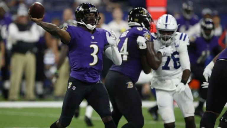 Robert Griffin III durante partido de Ravens