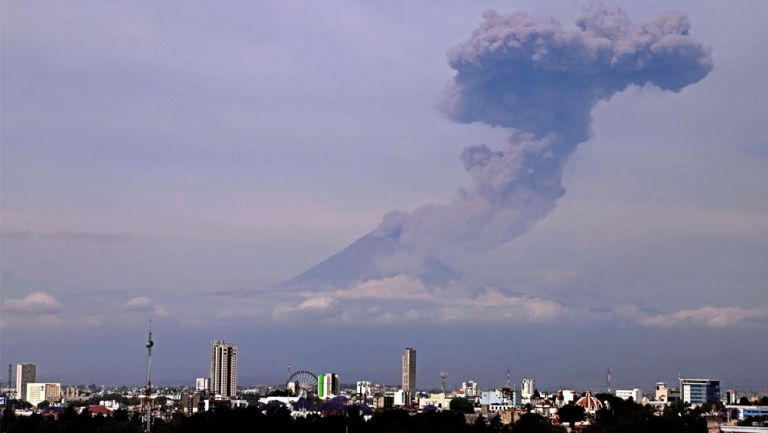 Volcán Popocatépetl registra actividad 