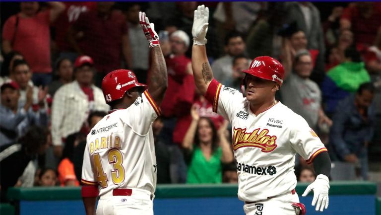 Diablos Rojos del México festeja triunfo en el Alfredo Harp Helú