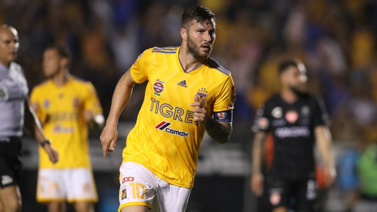 Gignac en un partido con Tigres 