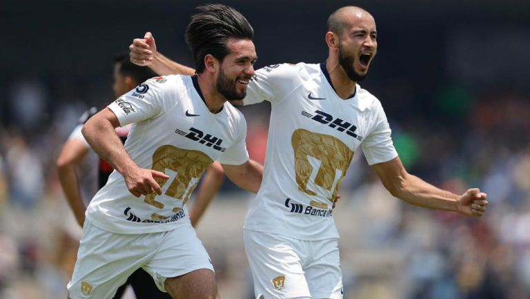 Pumas en festejo de gol ante Xolos 