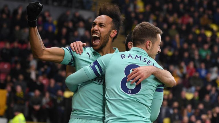 Aubameyang celebra una anotación frente al Watford