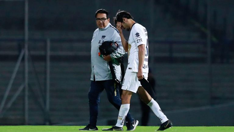 Alejandro Arribas lamenta lesión durante un juego con Pumas