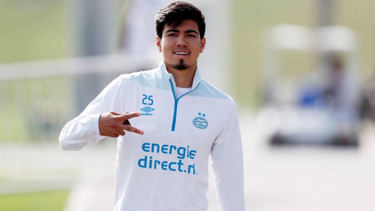 Erick Gutiérrez, durante un entrenamiento con el PSV