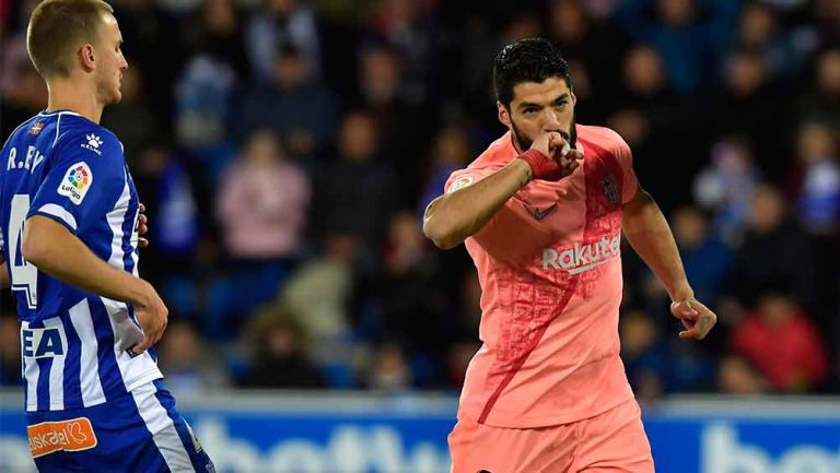 Suárez celebrando un gol con el Barcelona 