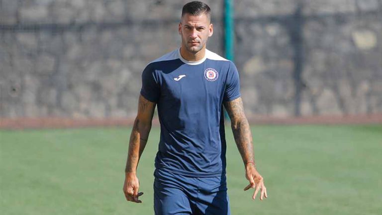 Méndez en entrenamiento con Cruz Azul 