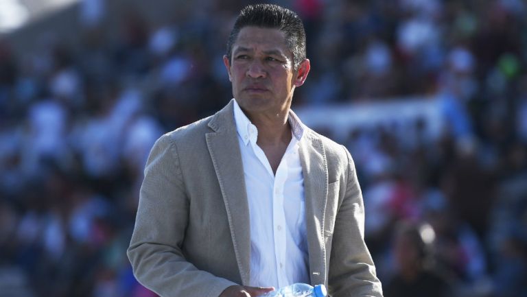 Nacho Ambriz, entrenador del León