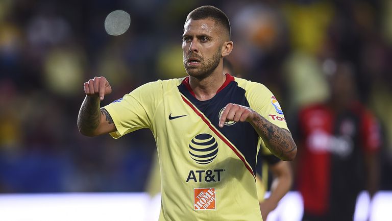 Ménez, durante juego contra Atlas 