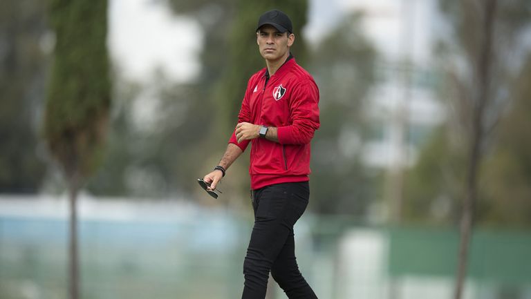 Rafael Márquez, en entrenamiento de la Sub 20 de Atlas