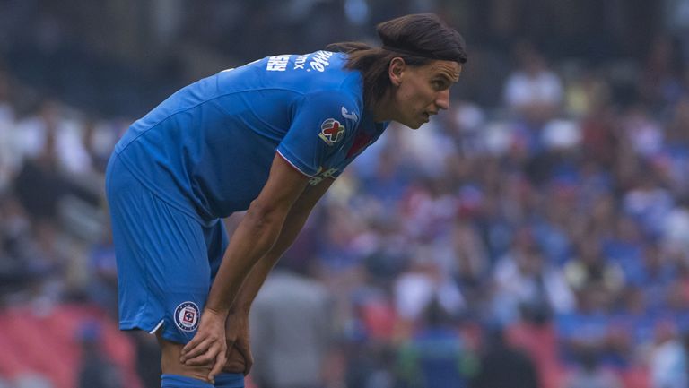 Lichnovsky, durante juego de Cruz Azul Contra América