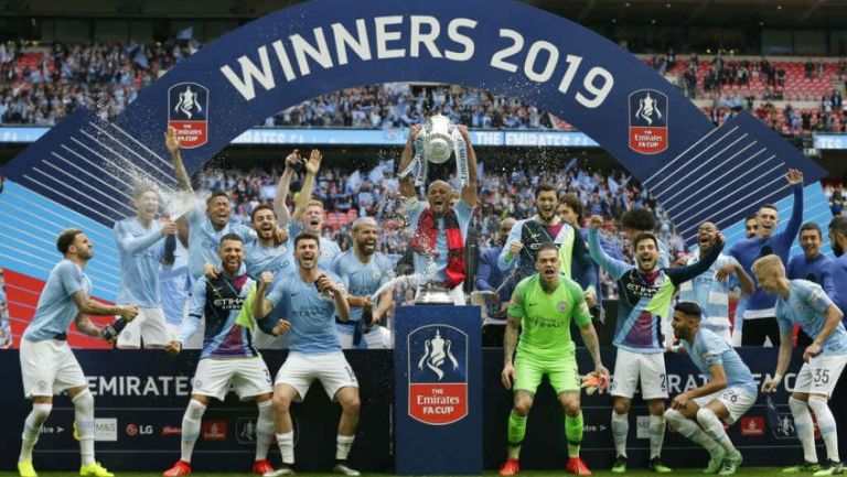 Manchester City celebra haberse convertido en Campeón de FA Cup 
