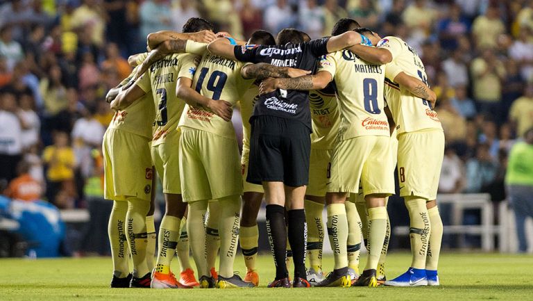 Jugadores de América, previo al arranque de la Semifinal de Ida 