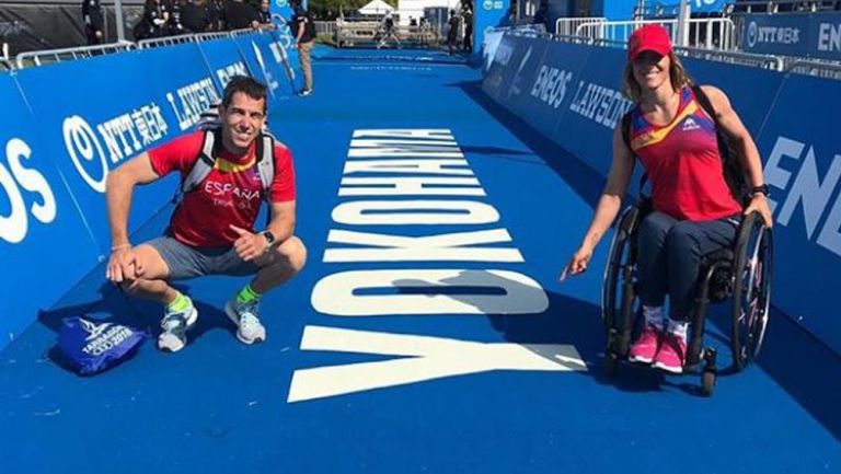 Ángel Salamanca y Eva Moral, durante la Serie Mundial de Yokahoma