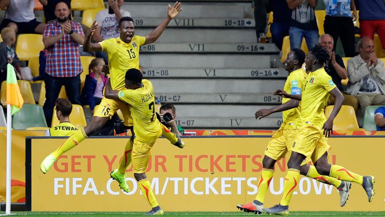 El festejo de los jugadores de Mali tras un gol contra Argentina