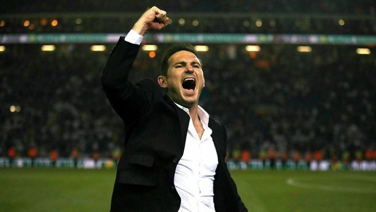 Lampard celebra una victoria con el Derby County