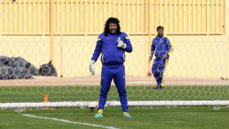 Higuita, bajo los tres palos