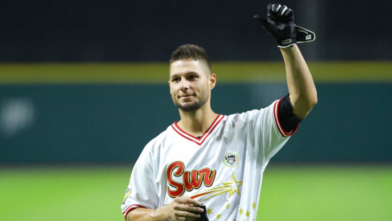 Danny Ortiz festeja victoria del Home Run Derby 